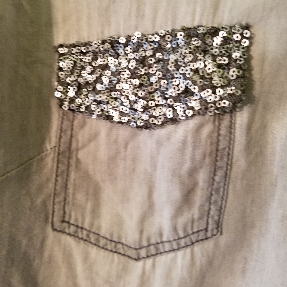 Maurices Button-up - Picture 2 of 5